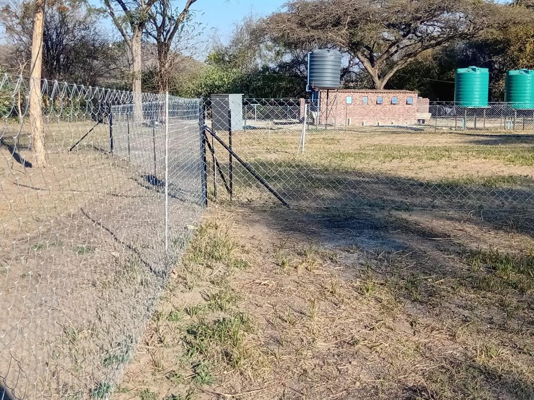 Azzar diamond mesh industrial perimeter with razor security topping